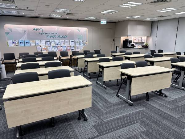 Workshop Setting Room 1 (750 sq. ft.) 20 – 30 persons