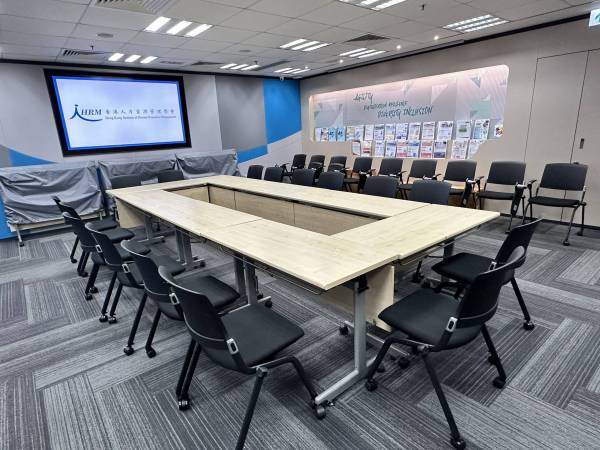 Meeting Setting Room 1 (750 sq. ft.) 4 – 16 persons