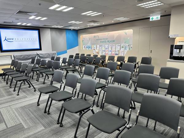 heatre Setting Room 1 (750 sq. ft.) 30 – 50 persons