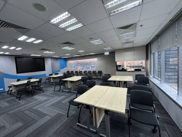 Workshop Setting Room 1 (750 sq. ft.) 20 – 30 persons